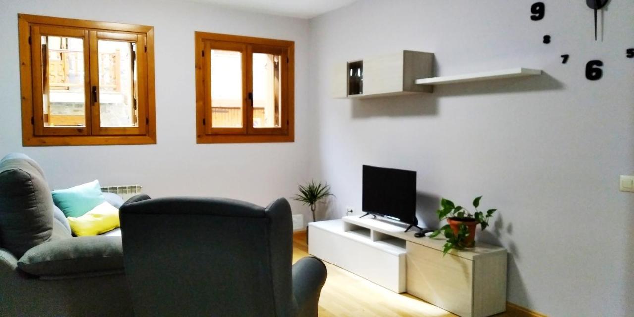 Apartamentos Tuara Кастехон-де-Сос Экстерьер фото
